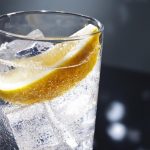 agua-con-gas-beneficios-para-la-salud